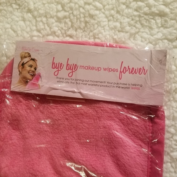 MAKEUP ERASER The‎ Original Makeup Remover Cloth Pink Antibacterial Sensitive - Picture 7 of 10